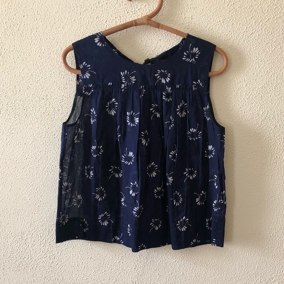 Marc Jacobs Tops - Marc Jacobs Floral Blouse 8